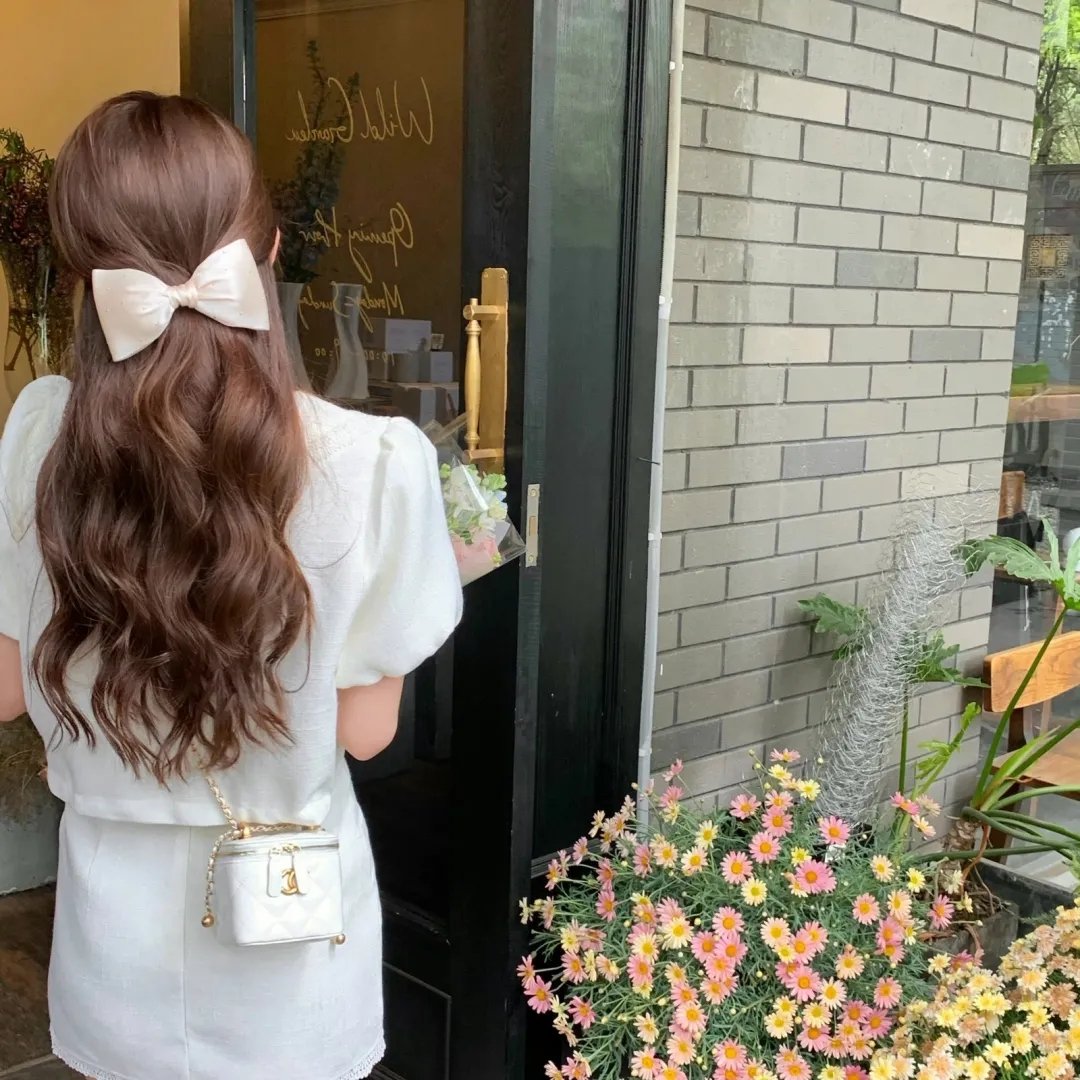 异人旅馆
